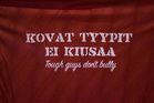 ”KOVAT TYYPIT EI KIUSAA” © Lotta Lehti